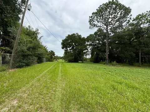 1995 Mercers Fernery Rd, Deland, FL 32720
