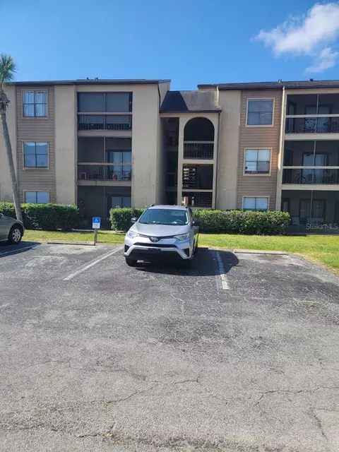 2202 Cascades Blvd #202, Kissimmee, FL 34741