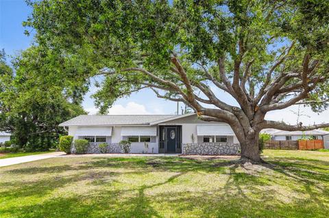 979 Sidney Ter NW, Port Charlotte, FL 33948