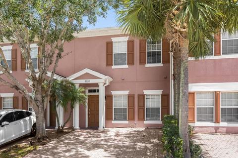 2432 Caravelle Cir, Kissimmee, FL 34746