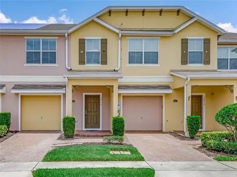1013 Honey Blossom Dr, Orlando, FL 32824