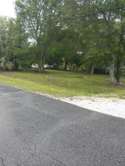 702 NW 39th Cir, Okeechobee, FL 34972