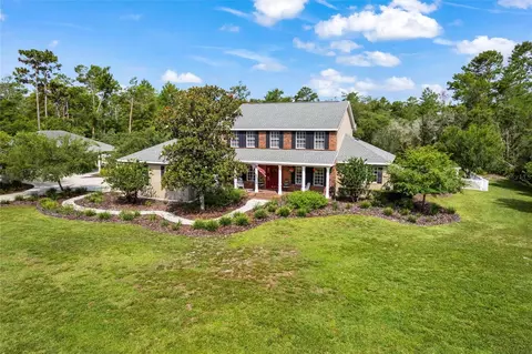 266 Woodridge Dr, Geneva, FL 32732