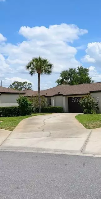 1959 Magnolia Cir, Tavares, FL 32778