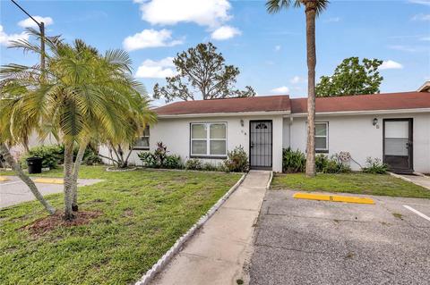 6 Lago Mesa Way, Kissimmee, FL 34743