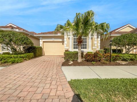 7747 33rd St E #11, Sarasota, FL 34243