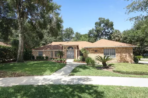 1015 Lingo Cir, Oviedo, FL 32765