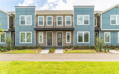 2905 Voyager Ave, Saint Cloud, FL 34771