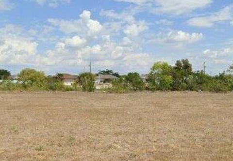 1317 NE 1st Ave, Cape Coral, FL 33909