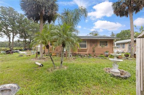 265 Lake St, Osteen, FL 32764