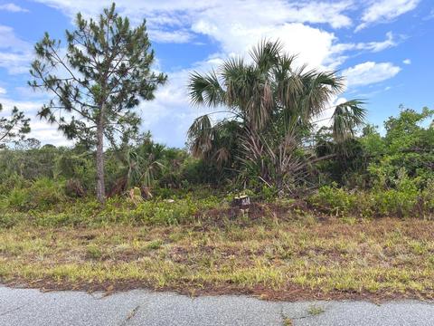 12197 Kelley Ave, Port Charlotte, FL 33981