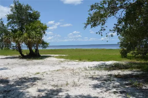 Winona Drive, Geneva, FL 32732
