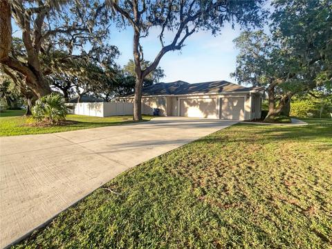 204 W Myrtle St, Howey In The Hills, FL 34737