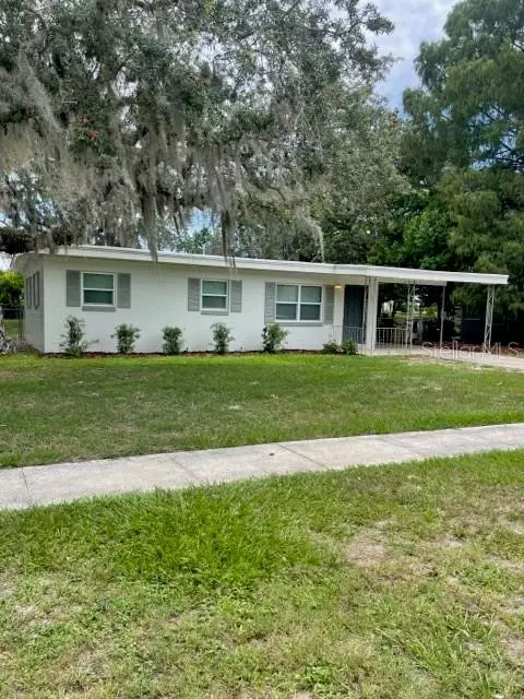 2761 Northland Rd, Mount Dora, FL 32757