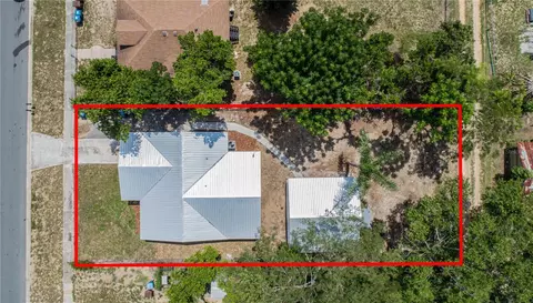 11 E Pine St, Davenport, FL 33837