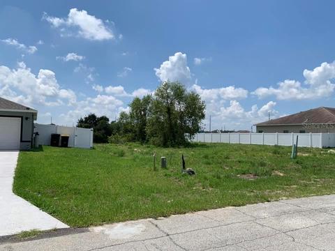 731 Desmoines Dr, Poinciana, FL 34759