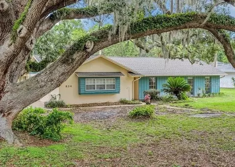 834 Orangewood Dr, Oviedo, FL 32765