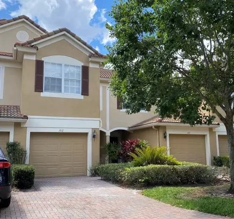 6301 Daysbrook Dr #102, Orlando, FL 32835
