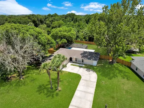 5048 Mockingbird Ln, Fruitland Park, FL 34731