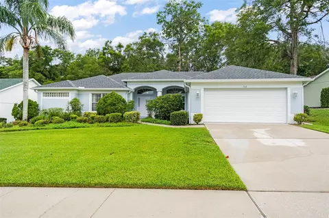 132 Crystal Oak Dr, Deland, FL 32720