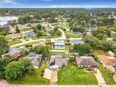2917 Clovis Dr, Deltona, FL 32738