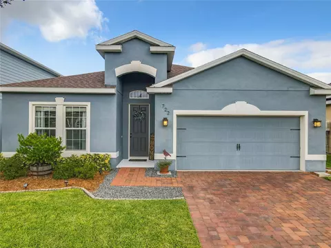 722 Golden Elm Dr, Apopka, FL 32703