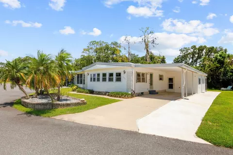 157 Bougainvillea Dr, Leesburg, FL 34748