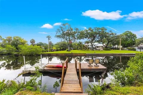 7301 Winchester Dr, Tampa, FL 33615
