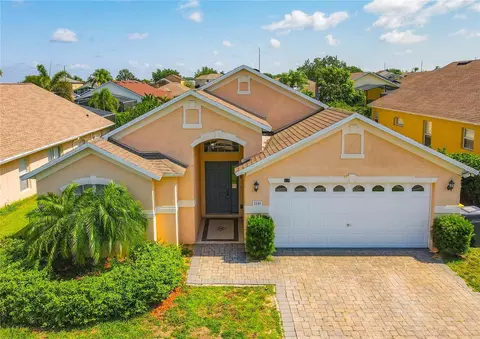 549 Old Bridge Cir, Davenport, FL 33897