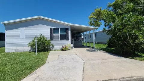 517 Sapote Dr, Barefoot Bay, FL 32976