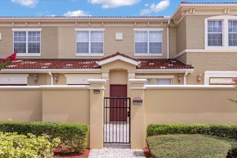 3032 Bella Vista Dr, Davenport, FL 33897