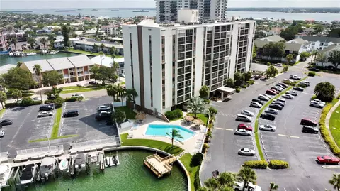 255 Dolphin Pt #313, Clearwater Beach, FL 33767