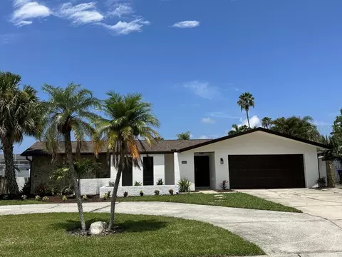 5536 Island Ave, Seminole, FL 33772