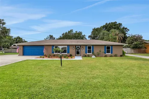 518 W Lake Summit Dr, Winter Haven, FL 33884