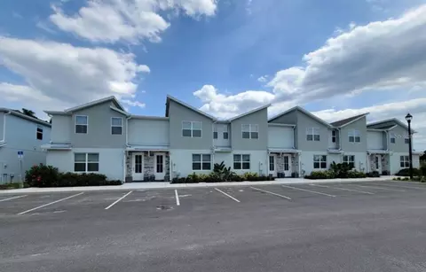 8005 Formosa Valley Pl, Kissimmee, FL 34747