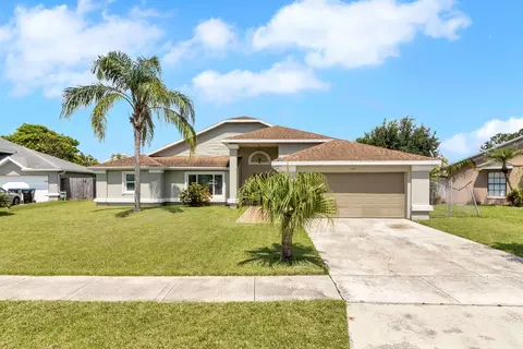 649 Oregon Woods Ct, Orlando, FL 32824