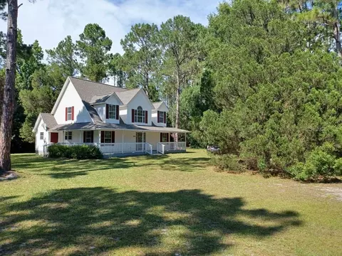 107 Sanborn Rd, Carrabelle, FL 32322