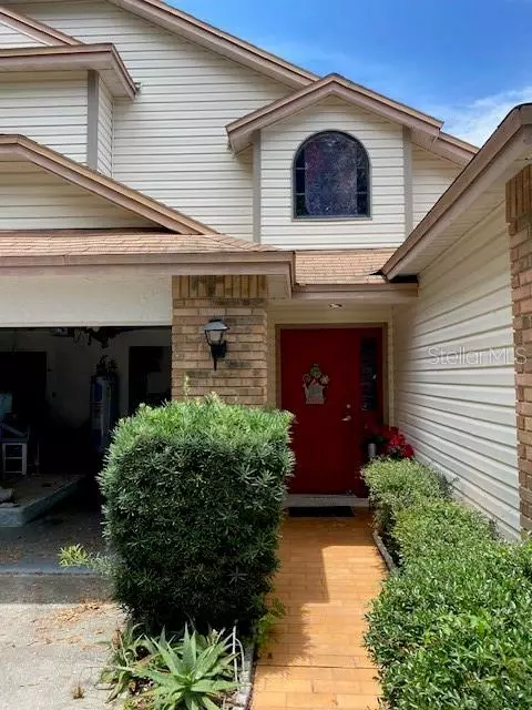 341 River Chase Dr, Orlando, FL 32807