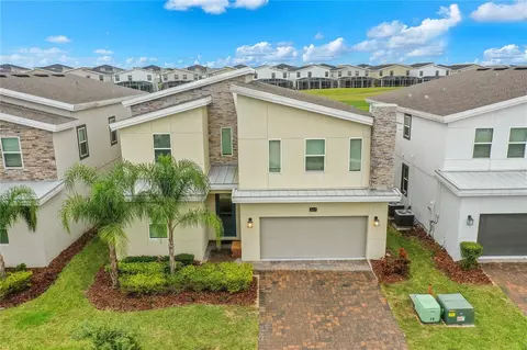 661 Pebble Beach Dr, Davenport, FL 33896