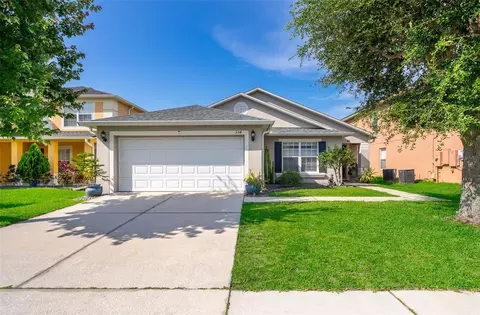 554 Flower Fields Ln, Orlando, FL 32824