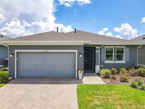 226 Silver Maple Rd, Groveland, FL 34736