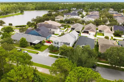 3357 Carriage Lake Dr, Orlando, FL 32828