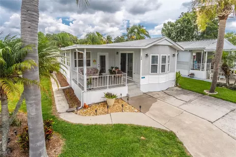128 Citrus Ridge Dr, Davenport, FL 33837