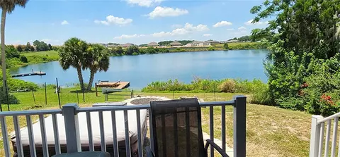 1887 College Park Dr, Tavares, FL 32778