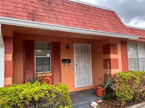 2727 W Oak Ridge Rd #5, Orlando, FL 32809
