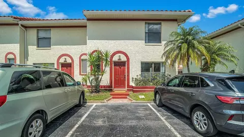 1702 Shady Ridge Ct #239, Orlando, FL 32807