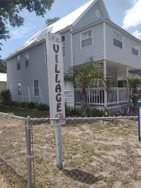 1218 12th St W, Bradenton, FL 34205