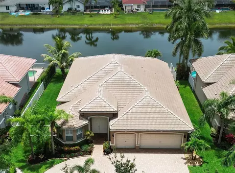 6464 NW 56th Dr, Coral Springs, FL 33067