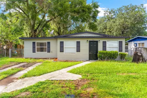 2613 Smithtown Dr, Lakeland, FL 33801
