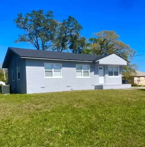 3007 Long St, Orlando, FL 32805